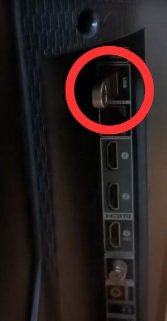 USB drive inserted into Roku TV
